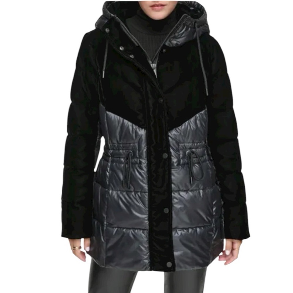 NWT Andrew Marc Women’s Velvet‎ Panel Hooded Puffet Jacket